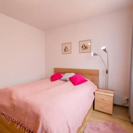 Ustronny Domek Z Ogrodkiem I 3 Sypialniami - Dream Apart *